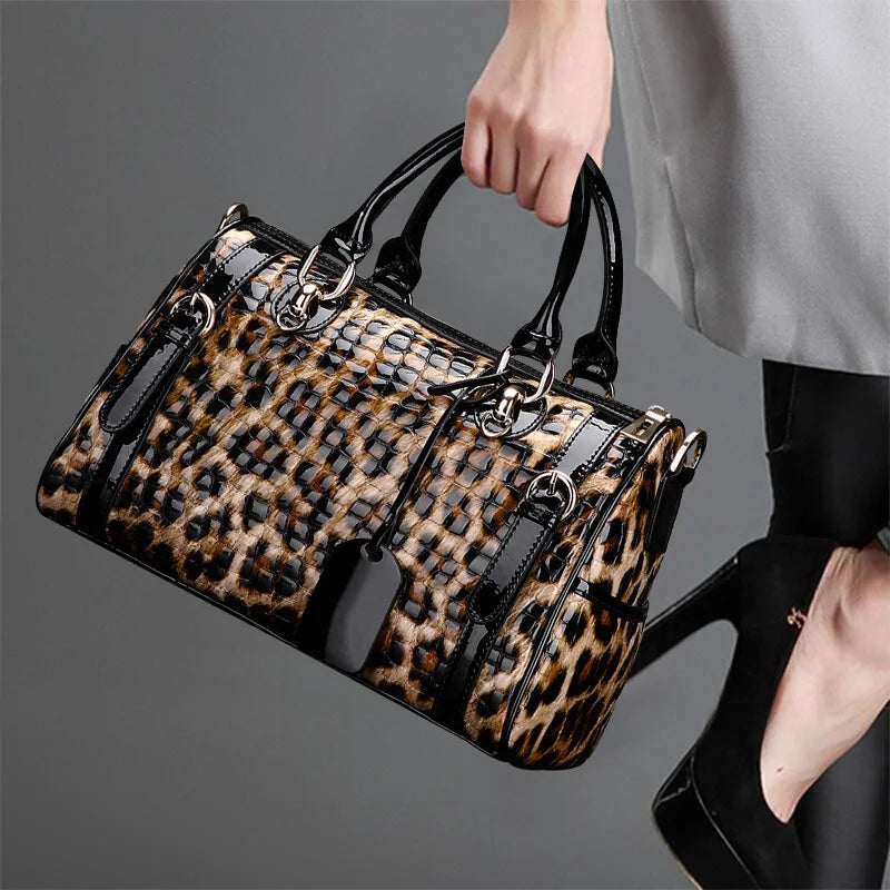 Advanced high-feeling Boston pure cow leather women's cow leather bag New bag Leopard pattern portable diagonal bag Large capaci